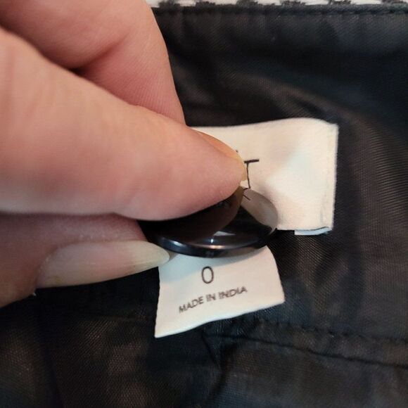 Vintage Ann Taylor Loft Wool Herringbone Aline Mini Skirt 0 Black White Academia - Picture 12 of 13